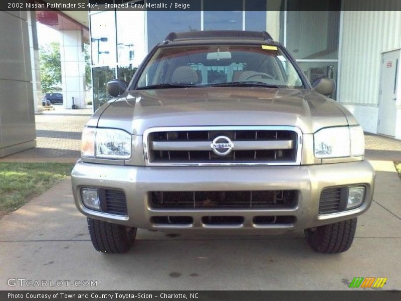 Bronzed Gray Metallic / Beige 2002 Nissan Pathfinder SE 4x4