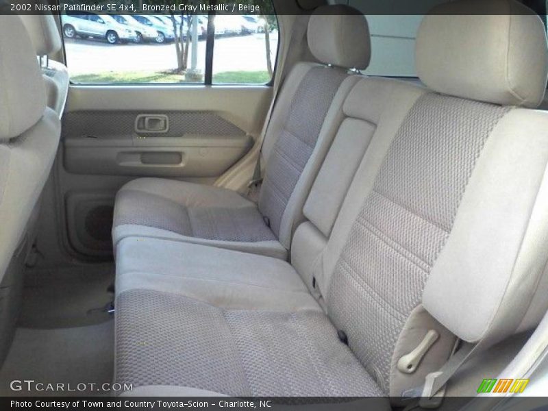 Bronzed Gray Metallic / Beige 2002 Nissan Pathfinder SE 4x4