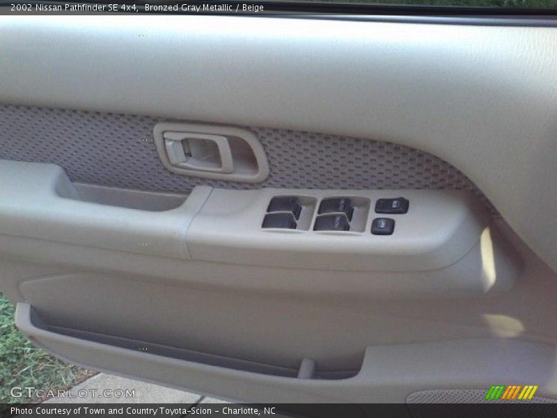 Bronzed Gray Metallic / Beige 2002 Nissan Pathfinder SE 4x4