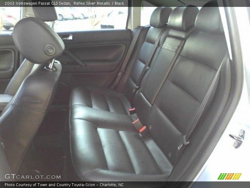 Reflex Silver Metallic / Black 2003 Volkswagen Passat GLS Sedan