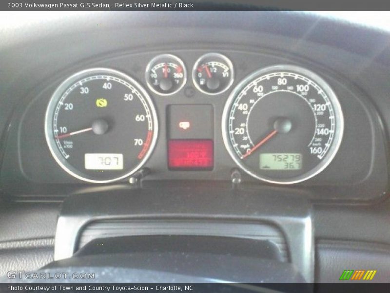 Reflex Silver Metallic / Black 2003 Volkswagen Passat GLS Sedan