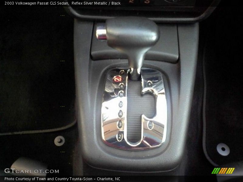 Reflex Silver Metallic / Black 2003 Volkswagen Passat GLS Sedan