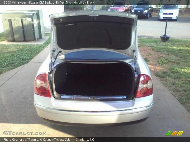 Reflex Silver Metallic / Black 2003 Volkswagen Passat GLS Sedan