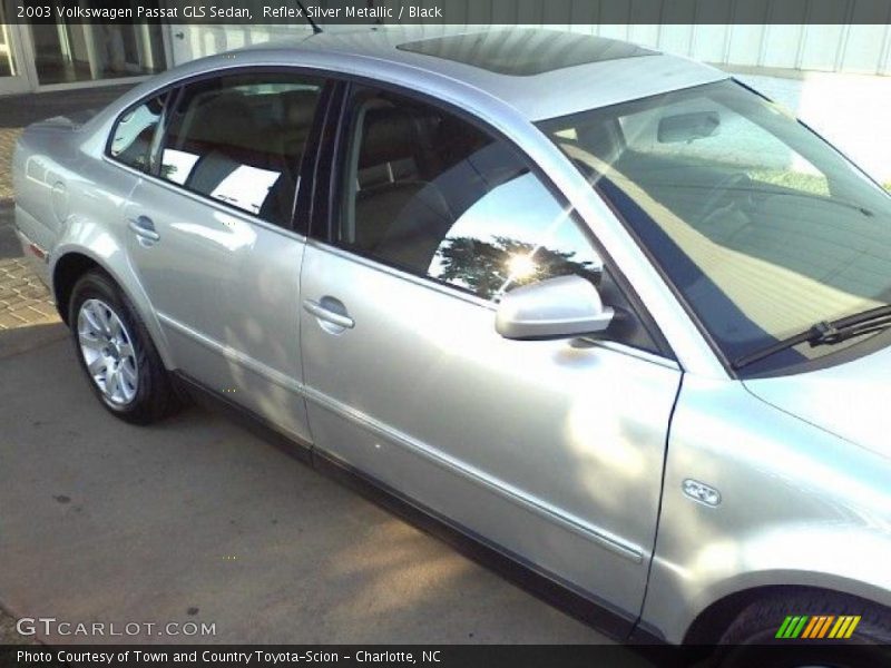 Reflex Silver Metallic / Black 2003 Volkswagen Passat GLS Sedan