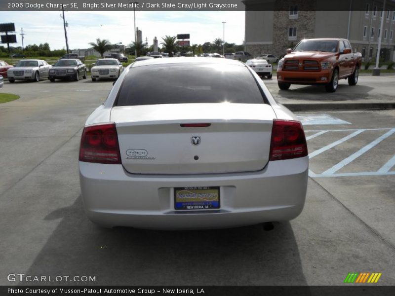 Bright Silver Metallic / Dark Slate Gray/Light Graystone 2006 Dodge Charger SE