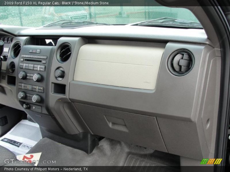Black / Stone/Medium Stone 2009 Ford F150 XL Regular Cab