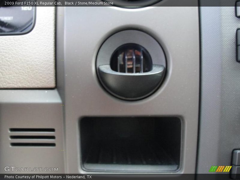Black / Stone/Medium Stone 2009 Ford F150 XL Regular Cab