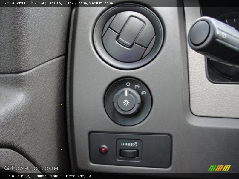 Black / Stone/Medium Stone 2009 Ford F150 XL Regular Cab