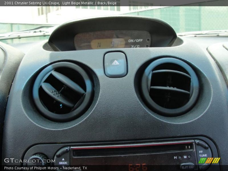 Light Beige Metallic / Black/Beige 2001 Chrysler Sebring LXi Coupe