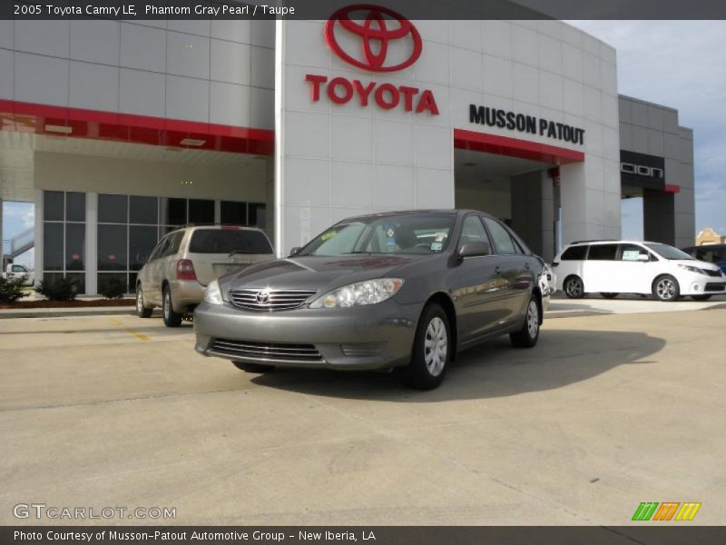 Phantom Gray Pearl / Taupe 2005 Toyota Camry LE
