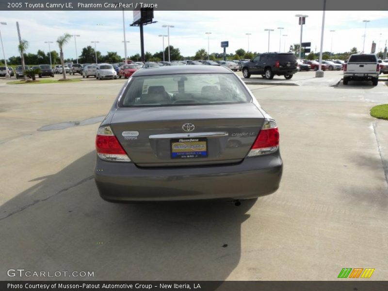Phantom Gray Pearl / Taupe 2005 Toyota Camry LE