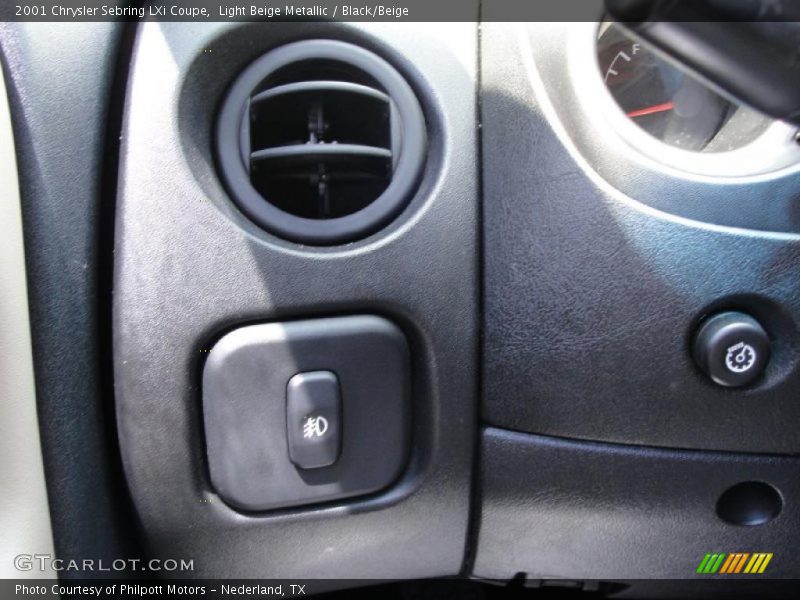 Light Beige Metallic / Black/Beige 2001 Chrysler Sebring LXi Coupe