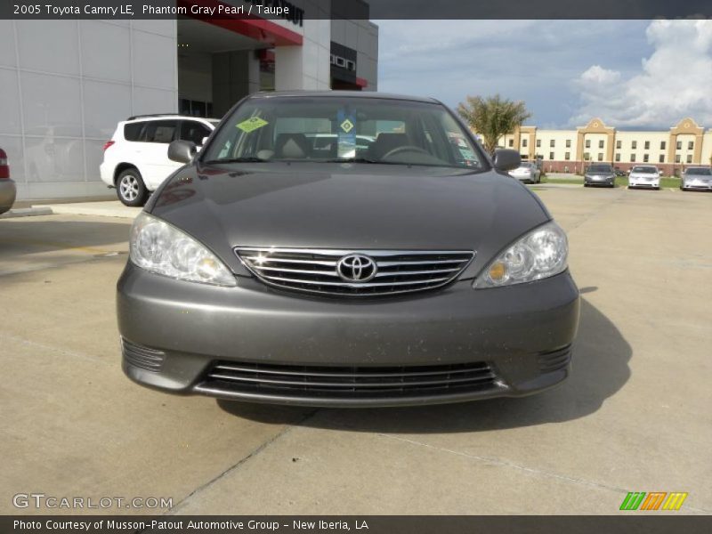 Phantom Gray Pearl / Taupe 2005 Toyota Camry LE