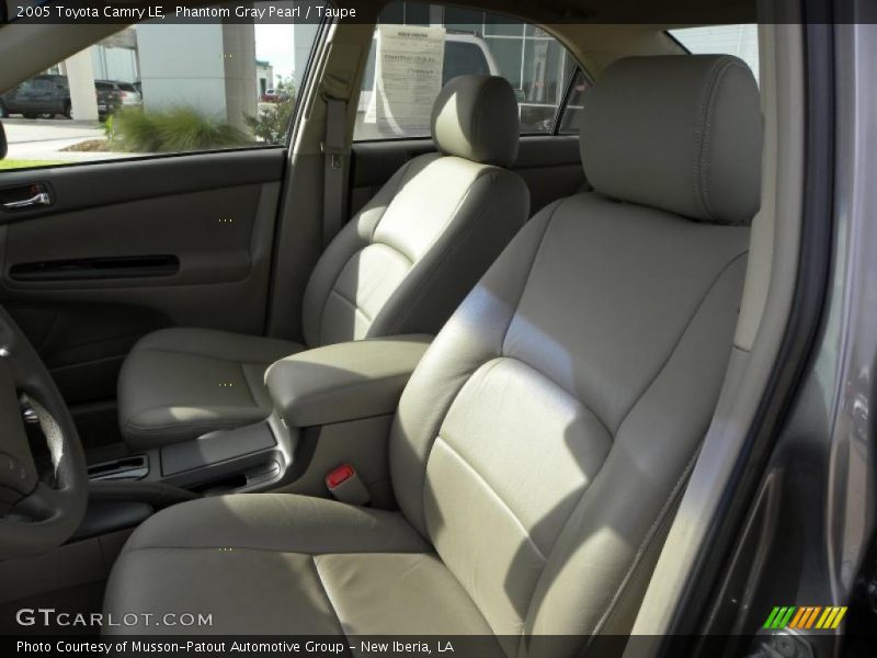 Phantom Gray Pearl / Taupe 2005 Toyota Camry LE