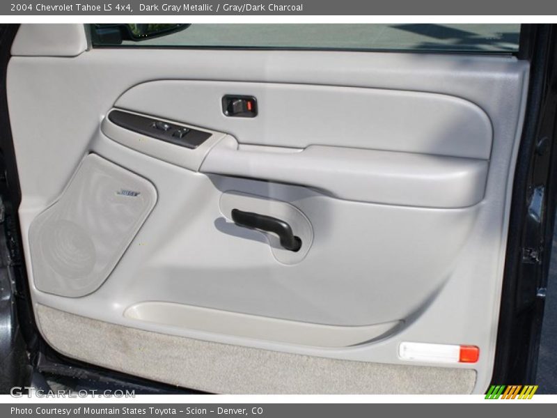 Dark Gray Metallic / Gray/Dark Charcoal 2004 Chevrolet Tahoe LS 4x4