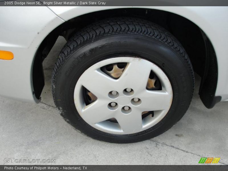 Bright Silver Metallic / Dark Slate Gray 2005 Dodge Neon SE