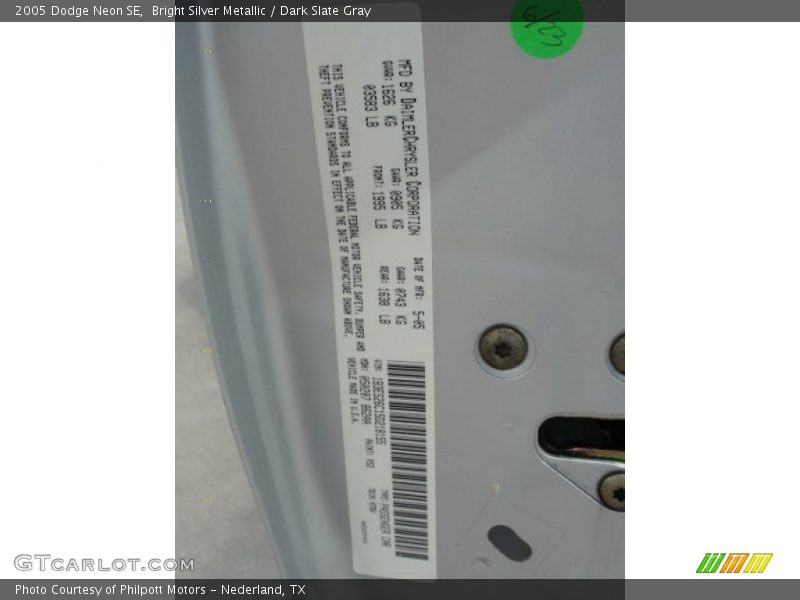 Bright Silver Metallic / Dark Slate Gray 2005 Dodge Neon SE