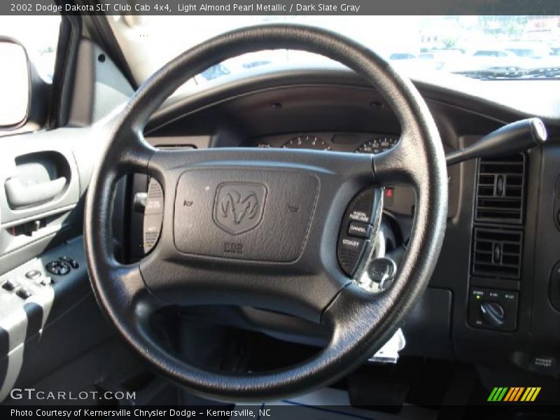 Light Almond Pearl Metallic / Dark Slate Gray 2002 Dodge Dakota SLT Club Cab 4x4