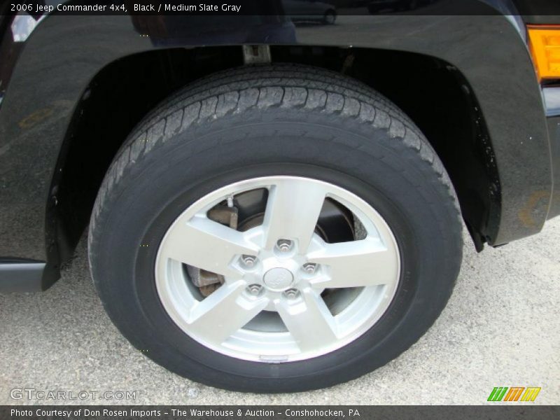 Black / Medium Slate Gray 2006 Jeep Commander 4x4