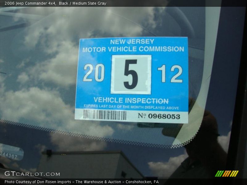 Black / Medium Slate Gray 2006 Jeep Commander 4x4