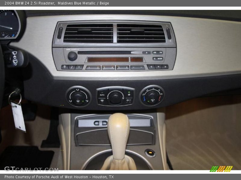 Maldives Blue Metallic / Beige 2004 BMW Z4 2.5i Roadster