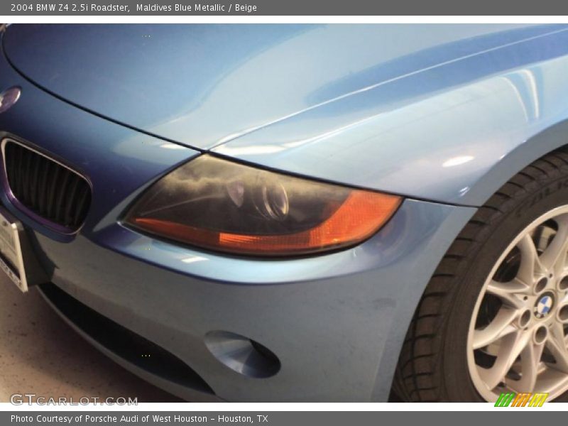 Maldives Blue Metallic / Beige 2004 BMW Z4 2.5i Roadster