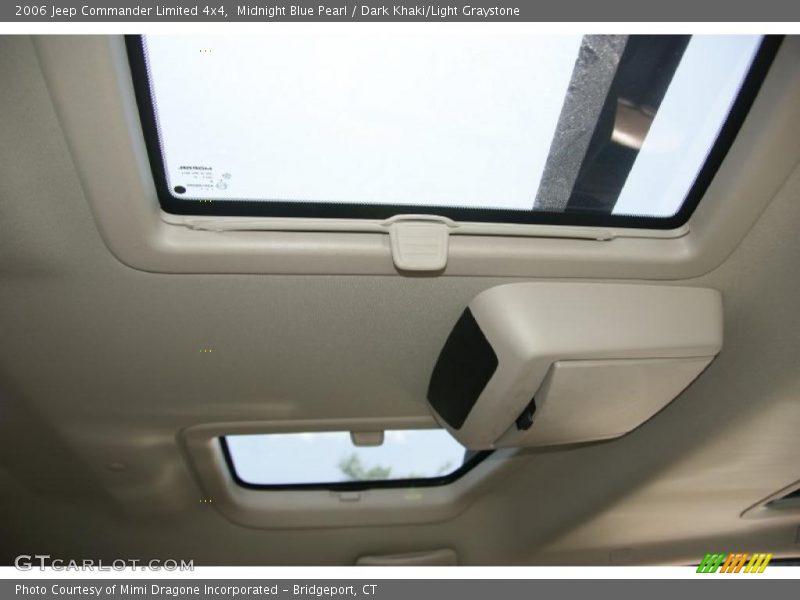 Midnight Blue Pearl / Dark Khaki/Light Graystone 2006 Jeep Commander Limited 4x4