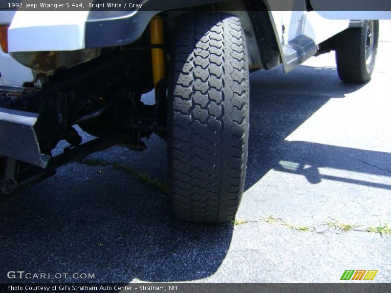 Bright White / Gray 1992 Jeep Wrangler S 4x4