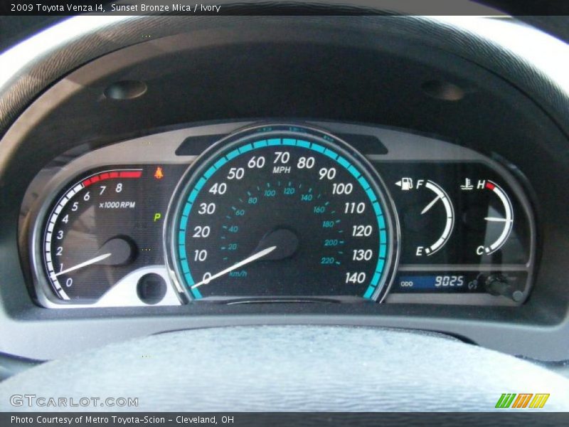 Sunset Bronze Mica / Ivory 2009 Toyota Venza I4