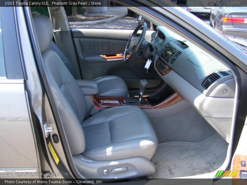 Phantom Gray Pearl / Stone 2003 Toyota Camry XLE