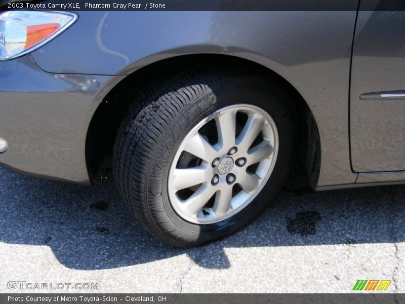 Phantom Gray Pearl / Stone 2003 Toyota Camry XLE
