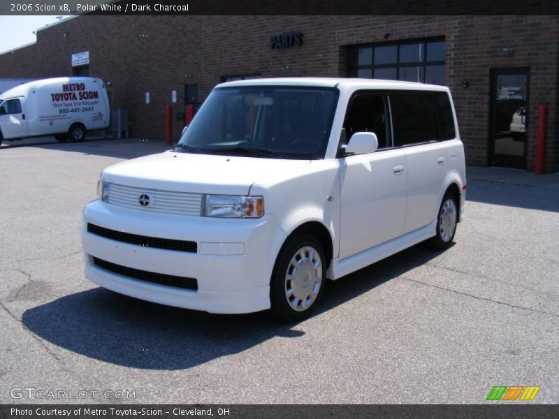 Polar White / Dark Charcoal 2006 Scion xB
