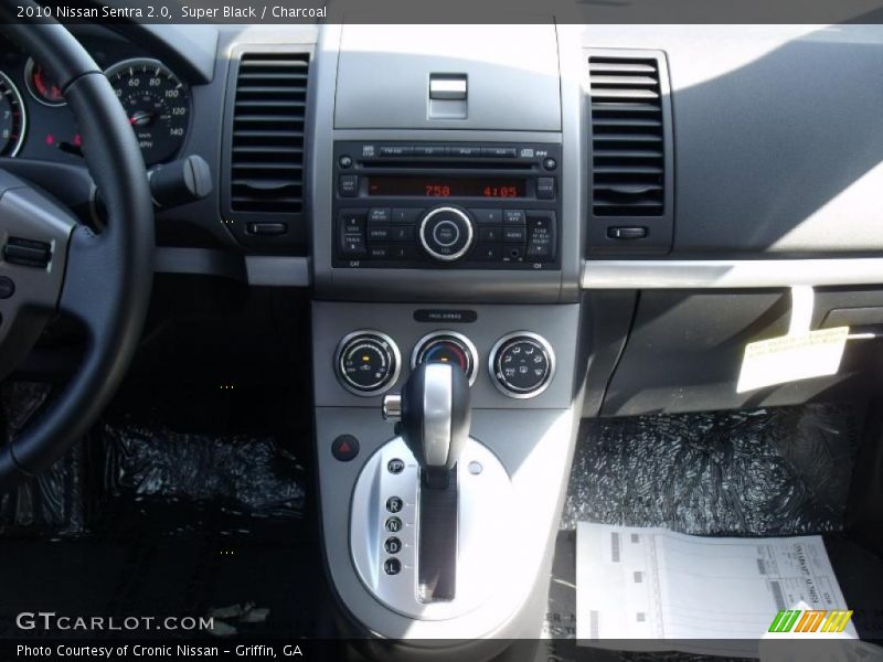 Super Black / Charcoal 2010 Nissan Sentra 2.0