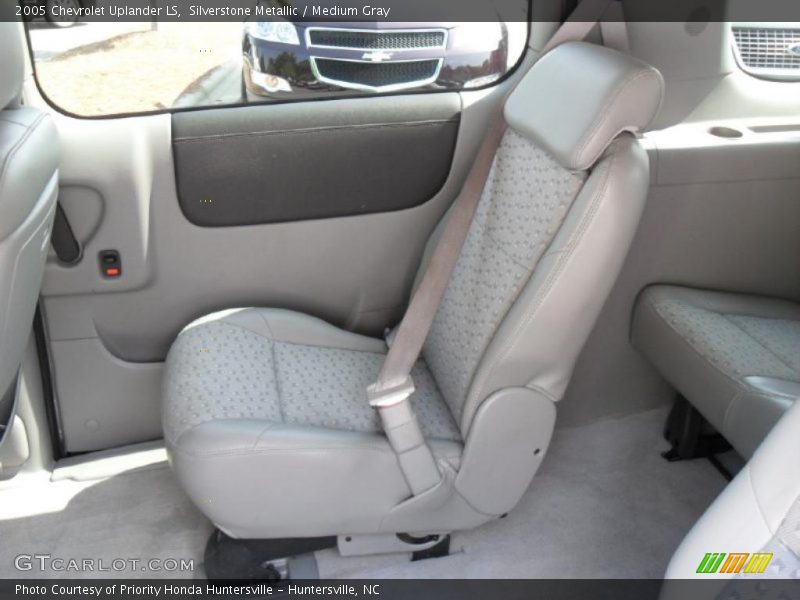 Silverstone Metallic / Medium Gray 2005 Chevrolet Uplander LS
