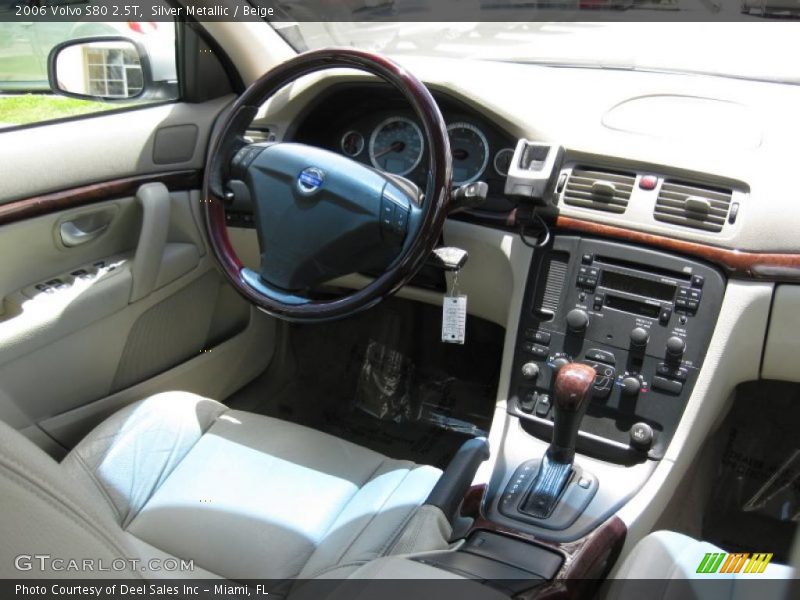 Silver Metallic / Beige 2006 Volvo S80 2.5T
