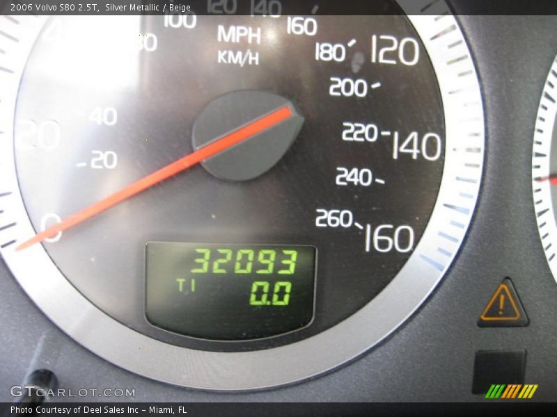 Silver Metallic / Beige 2006 Volvo S80 2.5T