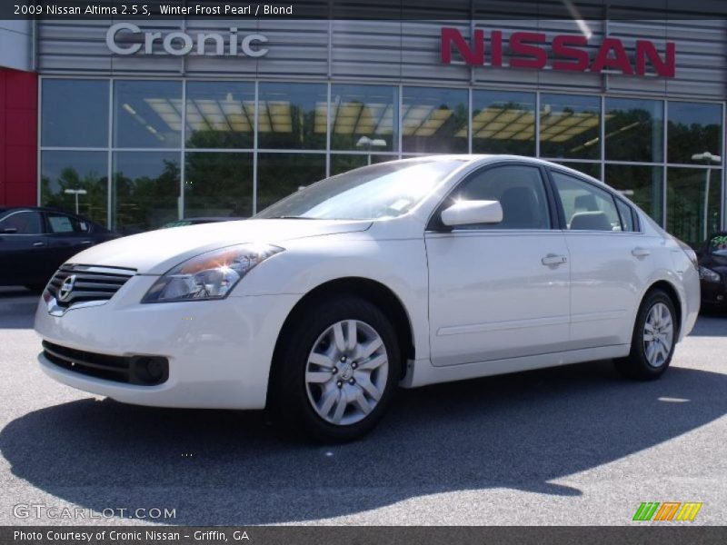 Winter Frost Pearl / Blond 2009 Nissan Altima 2.5 S