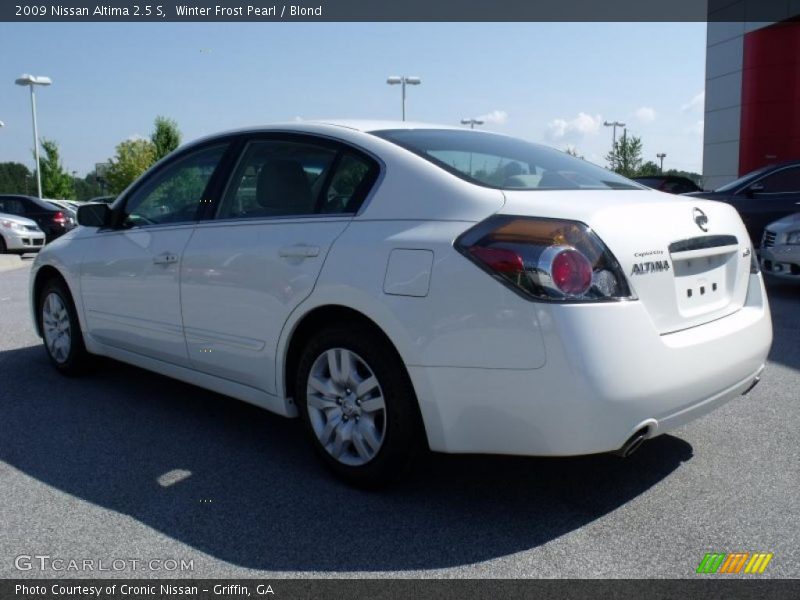 Winter Frost Pearl / Blond 2009 Nissan Altima 2.5 S