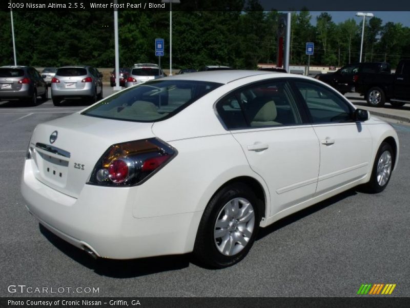 Winter Frost Pearl / Blond 2009 Nissan Altima 2.5 S