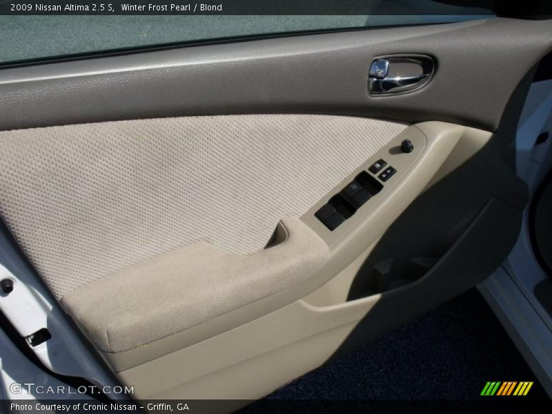 Winter Frost Pearl / Blond 2009 Nissan Altima 2.5 S