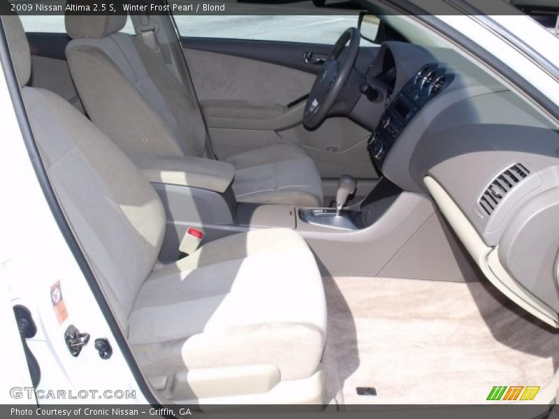 Winter Frost Pearl / Blond 2009 Nissan Altima 2.5 S