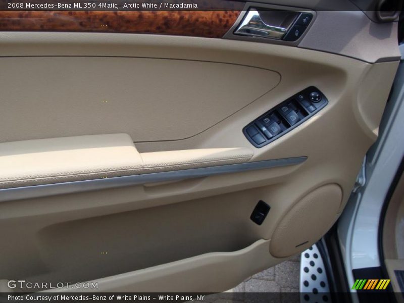 Arctic White / Macadamia 2008 Mercedes-Benz ML 350 4Matic