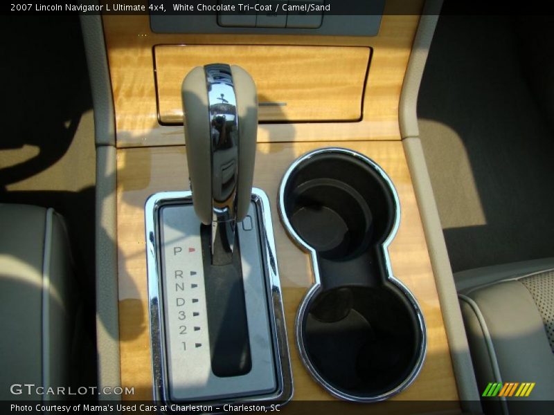 White Chocolate Tri-Coat / Camel/Sand 2007 Lincoln Navigator L Ultimate 4x4