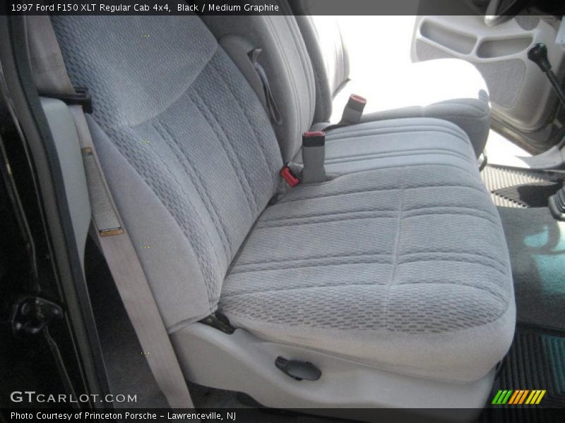 Black / Medium Graphite 1997 Ford F150 XLT Regular Cab 4x4