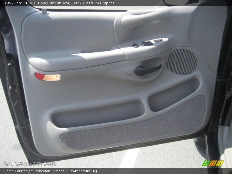 Black / Medium Graphite 1997 Ford F150 XLT Regular Cab 4x4
