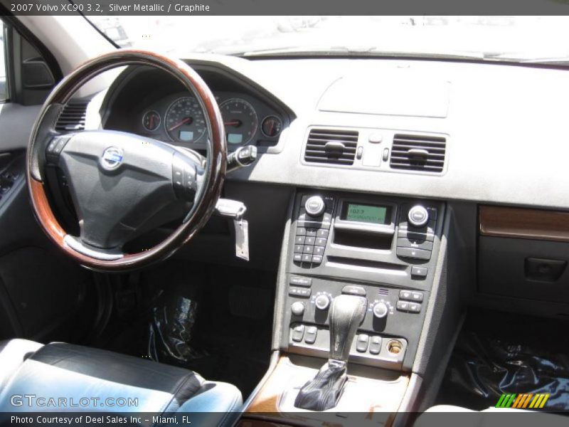 Silver Metallic / Graphite 2007 Volvo XC90 3.2