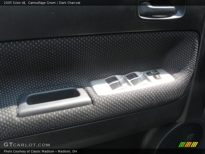 Camouflage Green / Dark Charcoal 2005 Scion xB