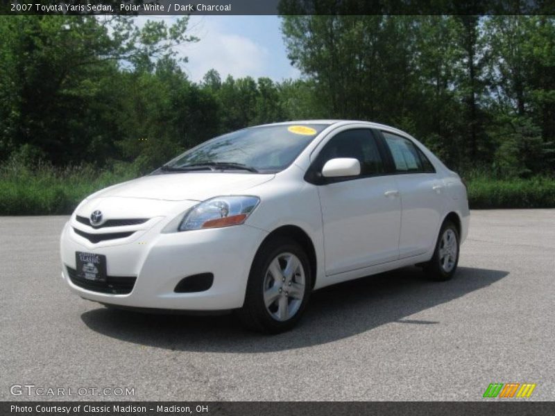 Polar White / Dark Charcoal 2007 Toyota Yaris Sedan