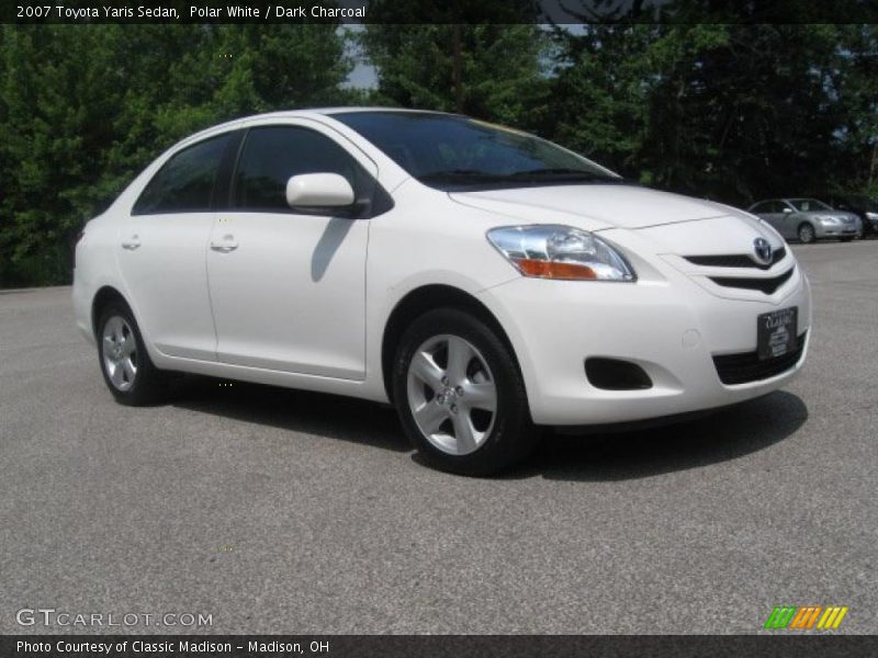Polar White / Dark Charcoal 2007 Toyota Yaris Sedan