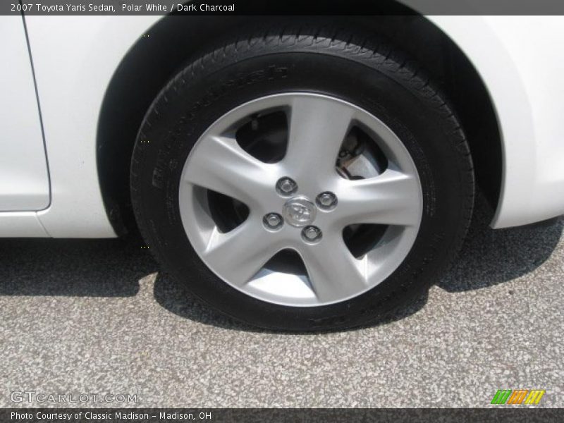 Polar White / Dark Charcoal 2007 Toyota Yaris Sedan